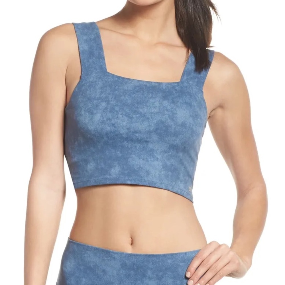 BINDED WIDE STRAP CROP TANK IN DENIM ACID